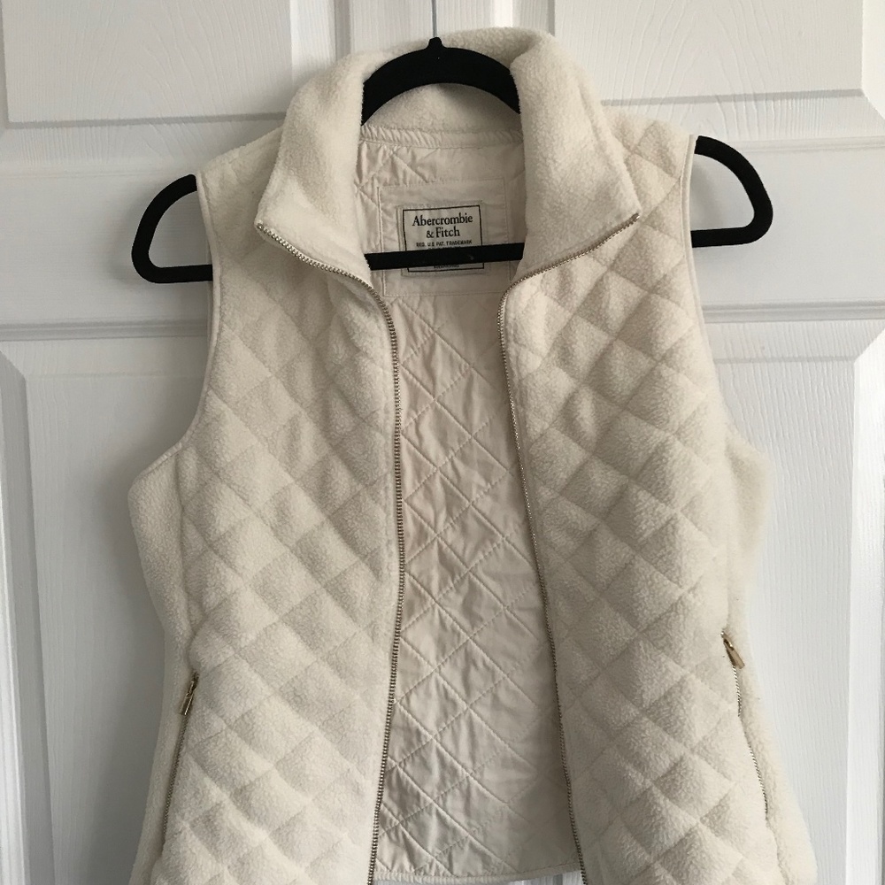 Abercrombie White Soft Vest